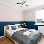 Daire Serbska 2 Miejsca Parkingowe By Renters *