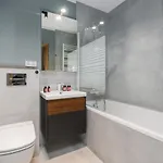 Daire Serbska 2 Miejsca Parkingowe By Renters