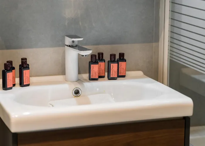 Serbska 2 Miejsca Parkingowe By Renters 波兹南